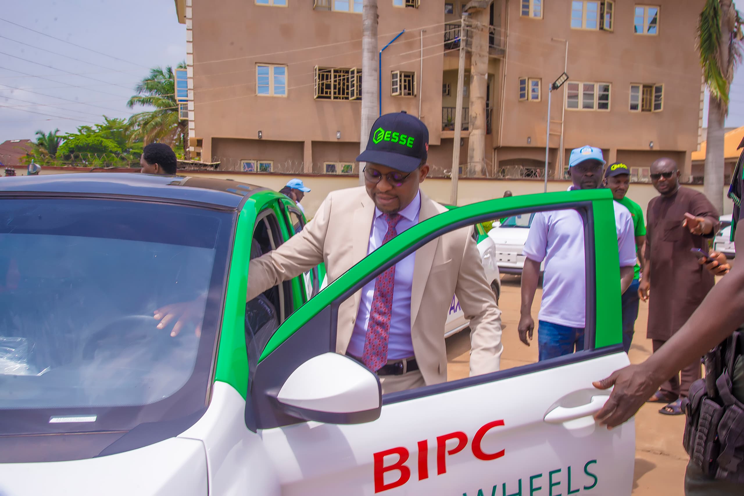 BIPC LAUNCHES GREEN WHEELS TAXI, TARGETS 1,500 JOBS