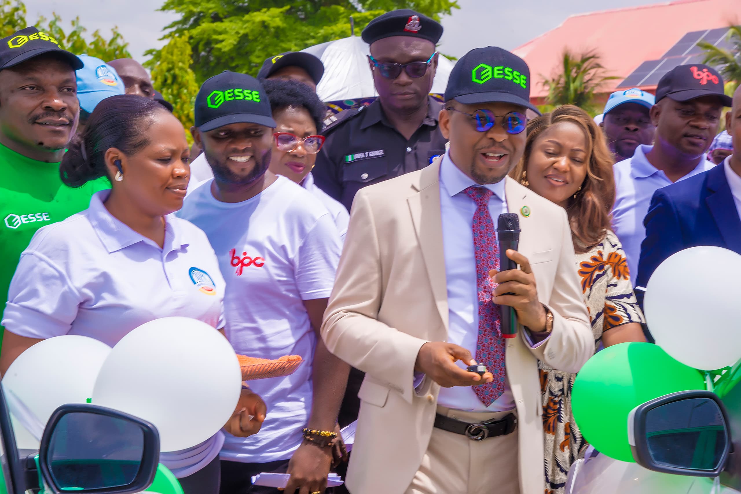 BIPC LAUNCHES GREEN WHEELS TAXI, TARGETS 1,500 JOBS