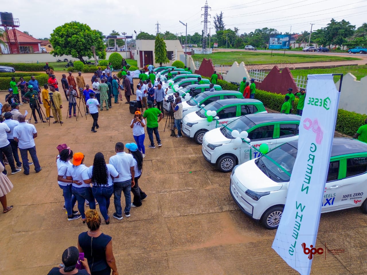 BIPC LAUNCHES GREEN WHEELS TAXI, TARGETS 1,500 JOBS